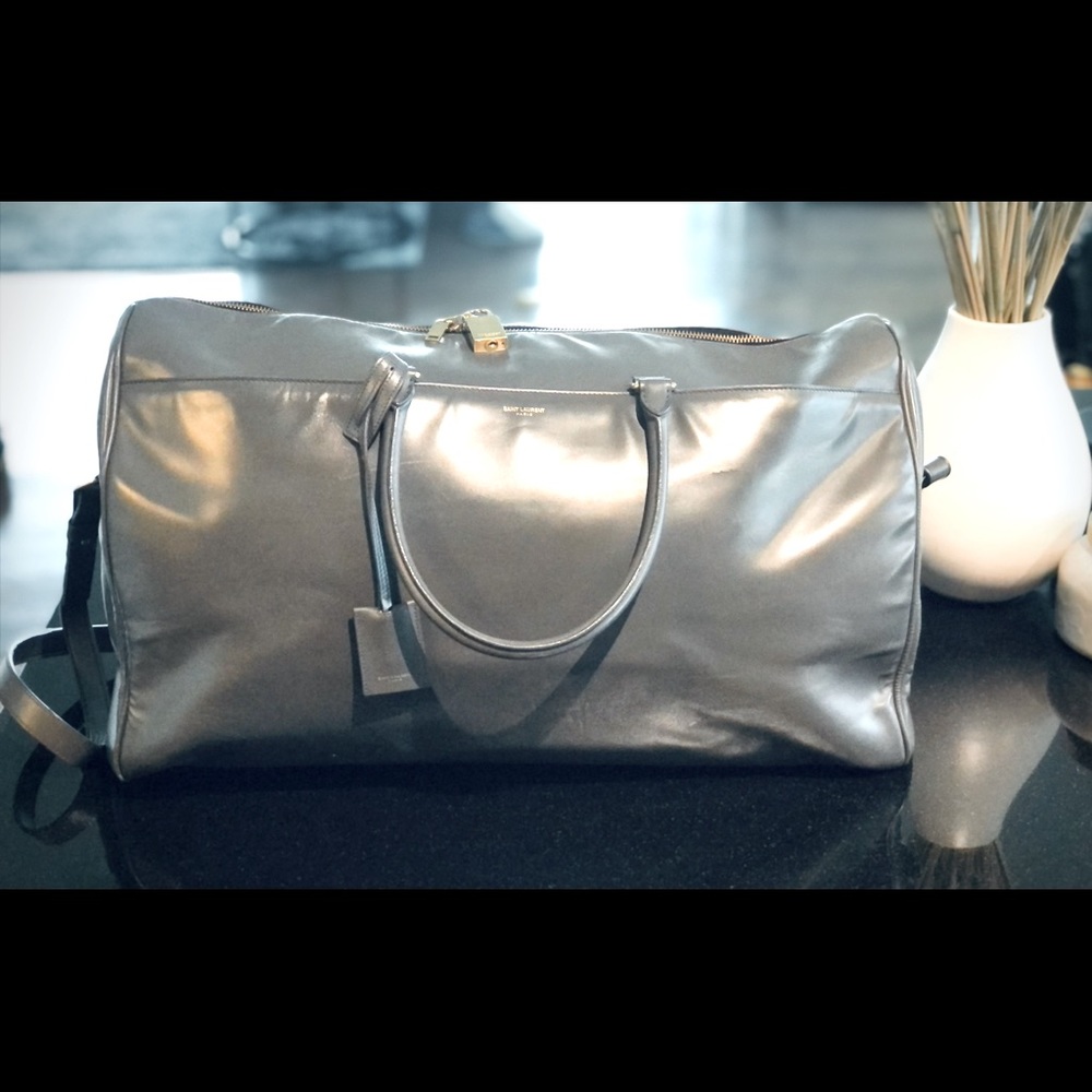 Saint Laurent classic duffel bag (Great condition)